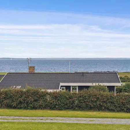 Holiday home Matthias - 300m From The Sea By Interhome