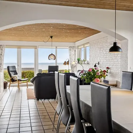 Matthias - 300m From The Sea By Interhome Nyaraló