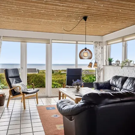 Matthias - 300m From The Sea By Interhome Nyaraló *