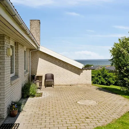 Matthias - 300m From The Sea By Interhome Nyaraló *