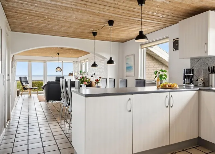 Matthias - 300m From The Sea By Interhome *